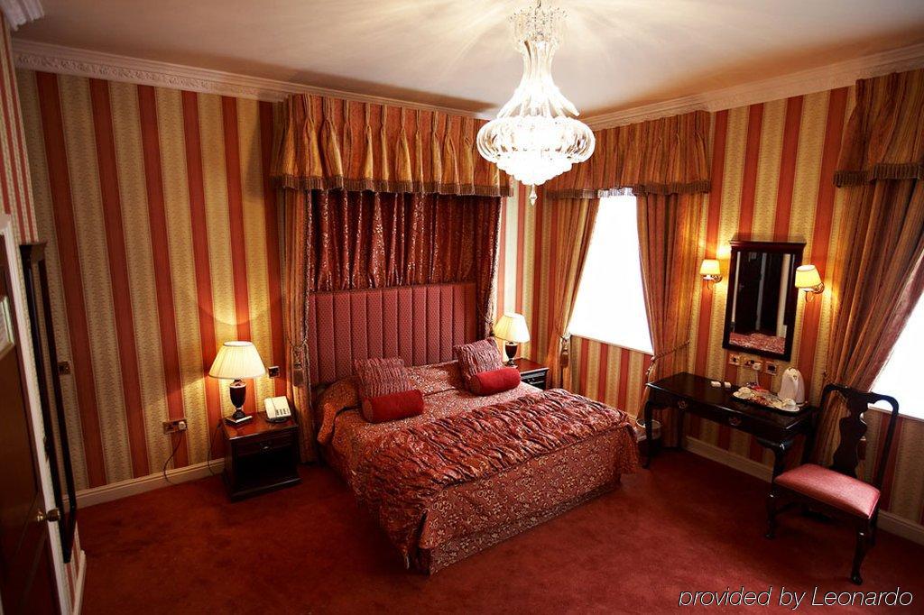 Ringwood Hall & Hotel