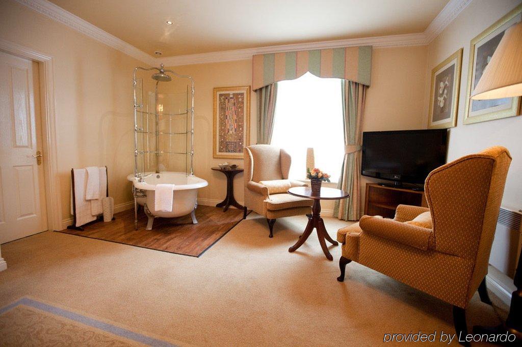 Hotel Ringwood Hall & 4*
