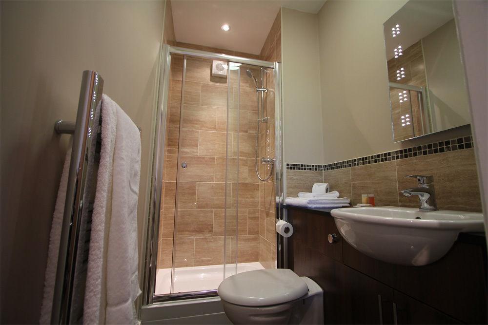Twin Oaks Hotel Chesterfield