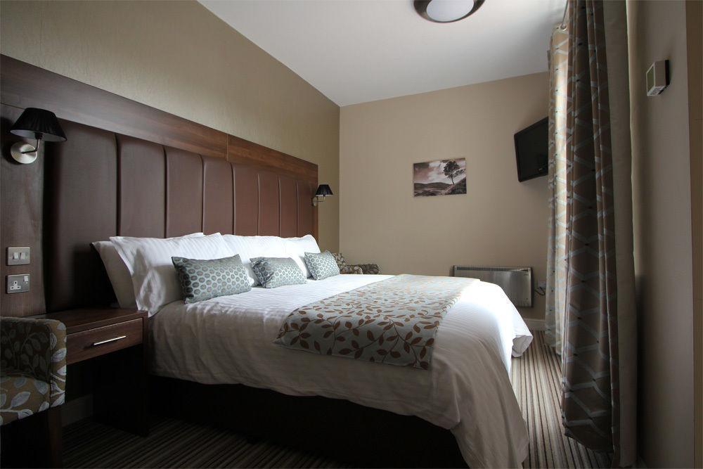 Twin Oaks Chesterfield