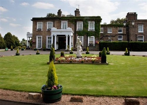Ringwood Hall & Hotel