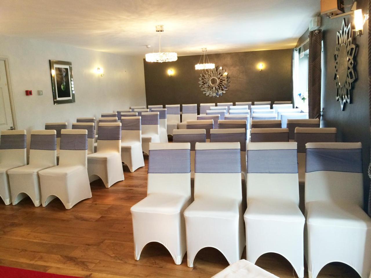 Twin Oaks Chesterfield