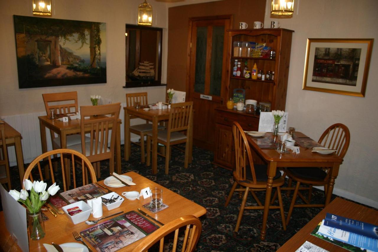 Bed & Breakfast Flags Lodge - Not Open *