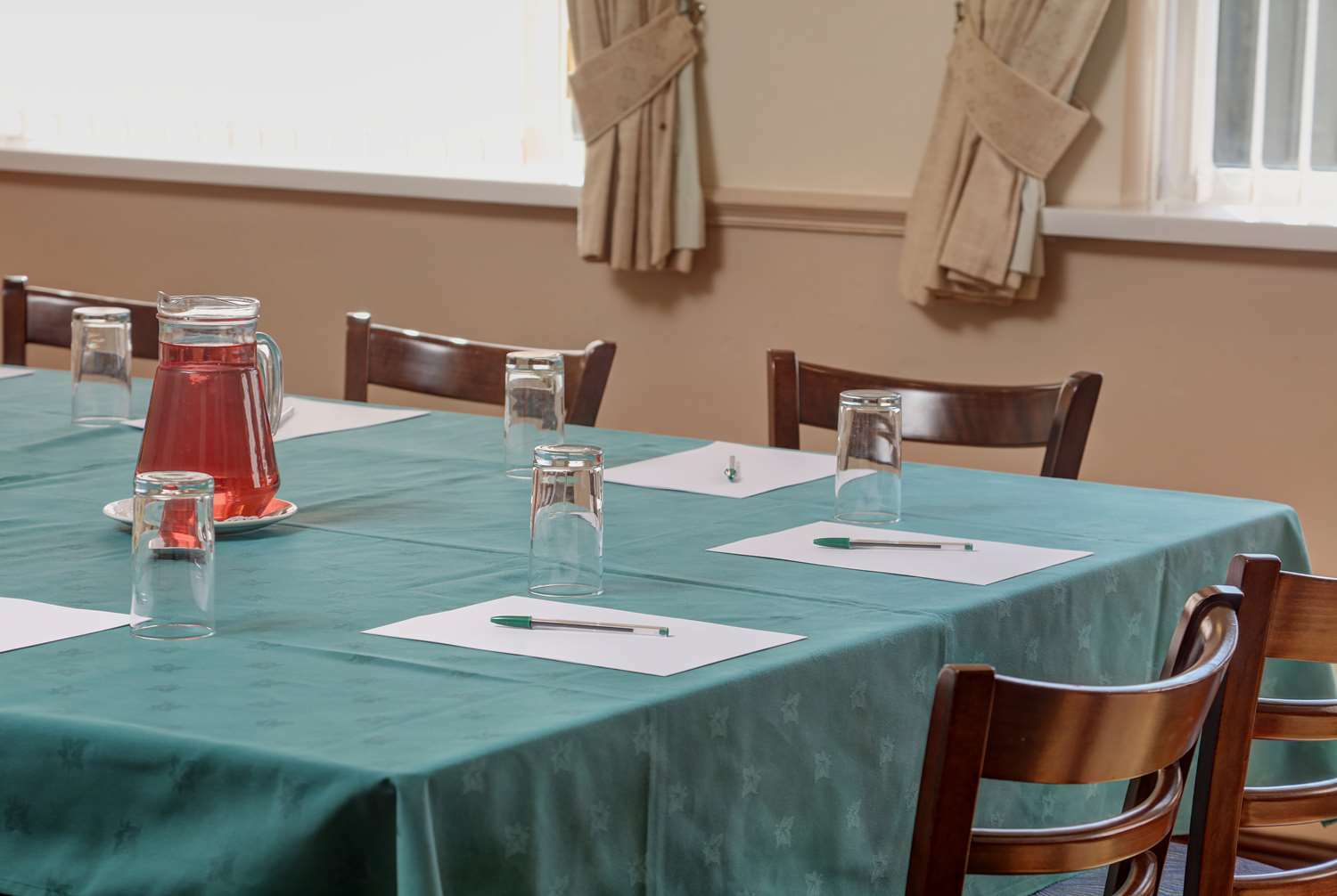 The Sandpiper Hotel; Sure Collection By Western 3* Chesterfield